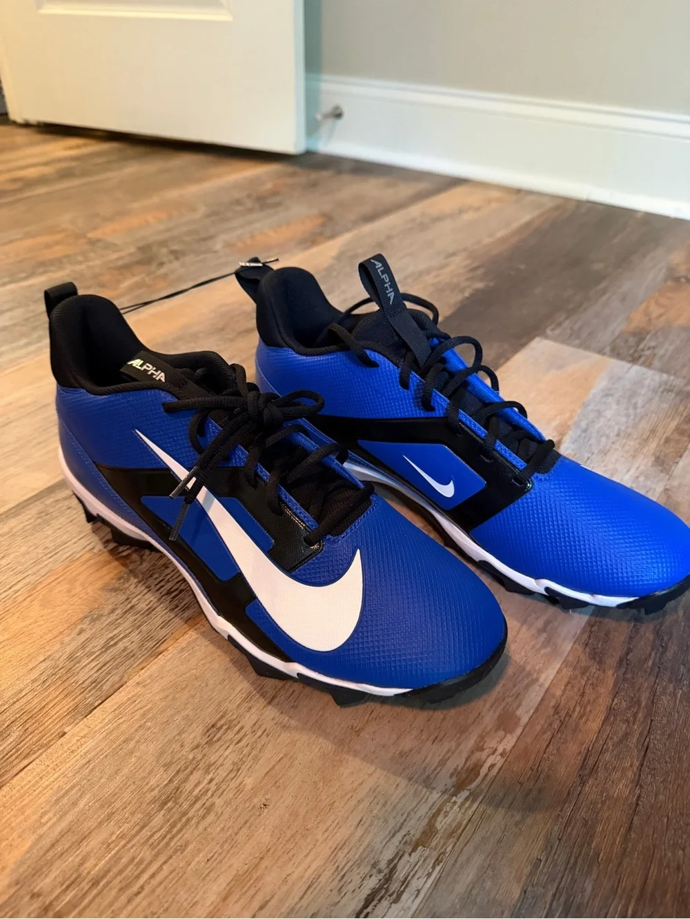 Nike Men's Alpha Menace 4 Shark football cleats size 13 (NWOT)